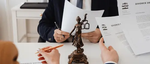 3 (1) 依頼後に弁護士が詐欺業者と交渉を行い返金請求を進める様子のイメージ